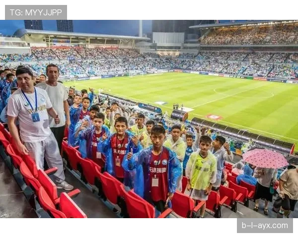 国际足球外教分享成功经验 青少年足球培训质量引发关注