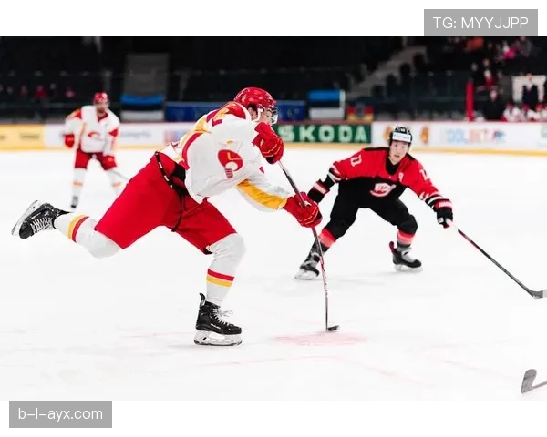 亨克关键战闪耀:绝妙进球与神勇扑救铸就精彩胜利